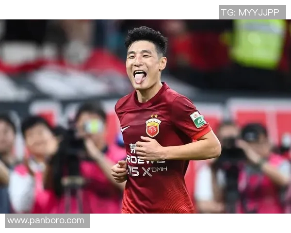 28号球星足球后卫是谁他在场上表现如何有何亮点